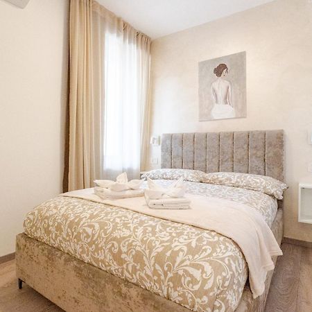 Teatro Romano Suites - Isabella ตรีเอสเต ภายนอก รูปภาพ