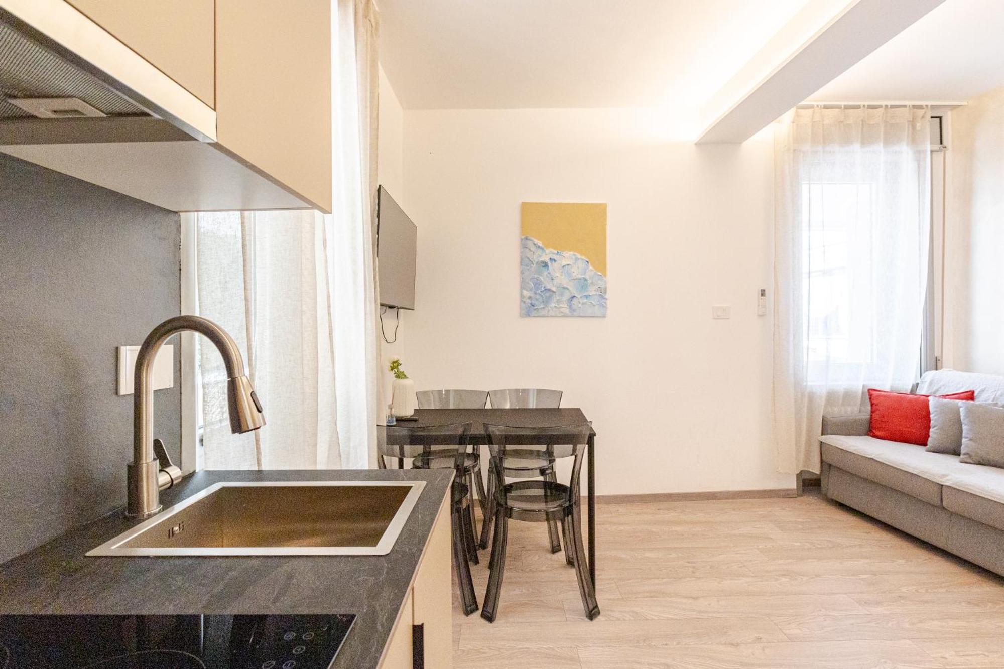 Teatro Romano Suites - Isabella ตรีเอสเต ภายนอก รูปภาพ